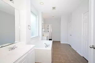 11414 Sleepy Hollow Trail Ln, Houston, TX 77089 - Photo 36