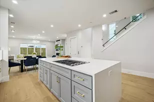 902 Knox St, Houston, TX 77007 - Photo 8