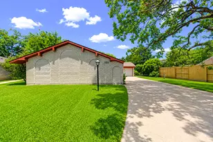 2015 Mardel Ct, Houston, TX 77077 - Photo 2