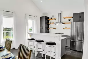 1029 Sunset Circle E, Crystal Beach, TX 77650 - Photo 16