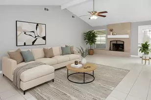 10707 Shannon Hills Dr, Houston, TX 77099 - Photo 2