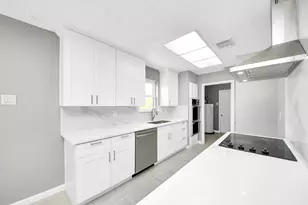 10707 Shannon Hills Dr, Houston, TX 77099 - Photo 24