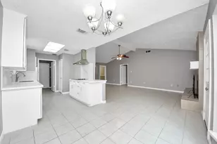 10707 Shannon Hills Dr, Houston, TX 77099 - Photo 20