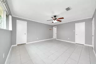 10707 Shannon Hills Dr, Houston, TX 77099 - Photo 34