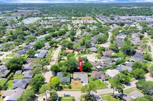 10707 Shannon Hills Dr, Houston, TX 77099 - Photo 4
