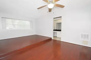 2331 Stillmeadow Dr, Missouri City, TX 77489 - Photo 4