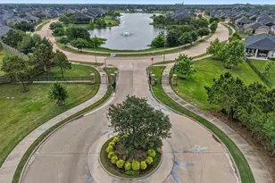 5803 Pedernales Bend Ln, Fulshear, TX 77441 - Photo 2