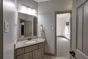 90 Player Oaks Pl, The Woodlands, TX 77382 - Photo 32