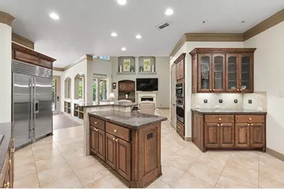 90 Player Oaks Place, The Woodlands, TX 77382 - Photo 18