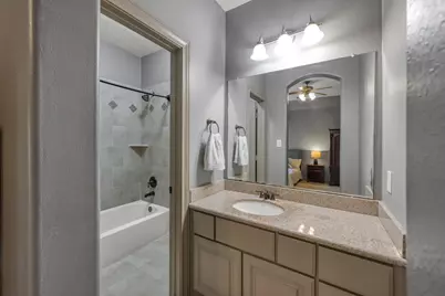 90 Player Oaks Place, The Woodlands, TX 77382 - Photo 34