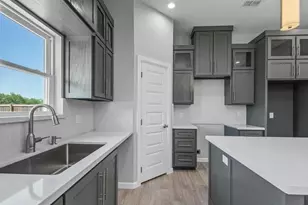 9488 S Queen Palm, Brownsville, TX 78566 - Photo 4