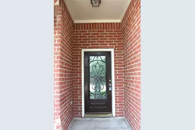16014 Clayton Green Drive, Houston, TX 77082 - Photo 2