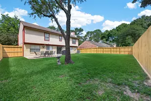 8406 Hot Springs Dr, Houston, TX 77095 - Photo 44