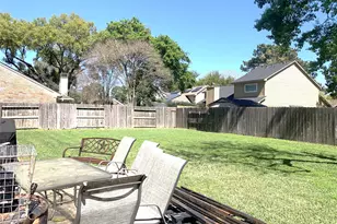 8406 Hot Springs Dr, Houston, TX 77095 - Photo 4