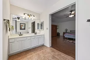 8406 Hot Springs Dr, Houston, TX 77095 - Photo 34