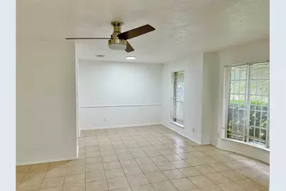 7015 Pyron Way, Houston, TX 77036 - Photo 4