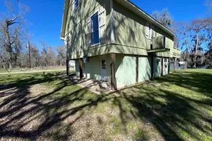 201 Ferguson Dr, Cleveland, TX 77327 - Photo 1