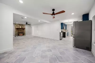 811 W Calhoun Street, Livingston, TX 77351 - Photo 8