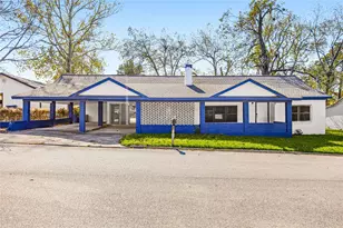 811 W Calhoun St, Livingston, TX 77351 - Photo 4