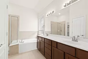 611 Orchid Hill Dr E, Conroe, TX 77301 - Photo 22