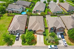 611 Orchid Hill Dr E, Conroe, TX 77301 - Photo 32