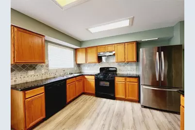 3115 Astor Court, Sugar Land, TX 77498 - Photo 8