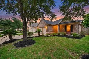 4019 Regal Stone Ln, Sugar Land, TX 77479 - Photo 2