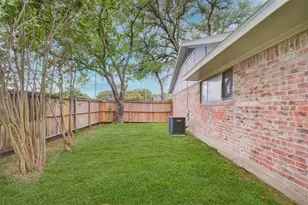 7927 Pella Dr, Houston, TX 77036 - Photo 20