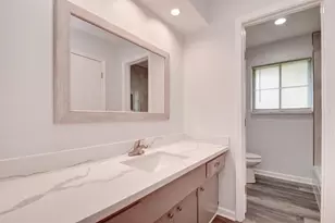 7927 Pella Dr, Houston, TX 77036 - Photo 12