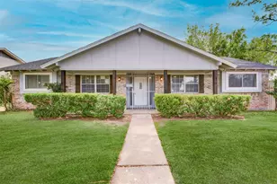 7927 Pella Dr, Houston, TX 77036 - Photo 2