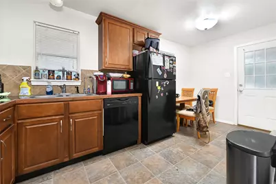 330 Robin Street, Deer Park, TX 77536 - Photo 4