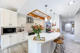 11541 Riverview Dr, Houston, TX 77077 - Photo 2