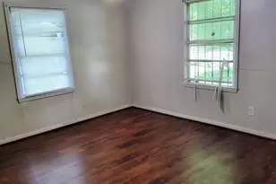 223 Hahlo St, Houston, TX 77020 - Photo 8