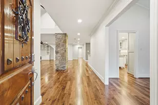 2914 Manila Ln, Houston, TX 77043 - Photo 2