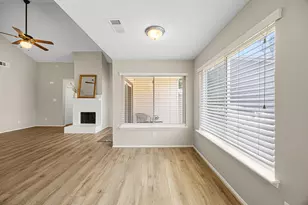 10719 Lakewood Oaks Dr, Sugar Land, TX 77498 - Photo 12