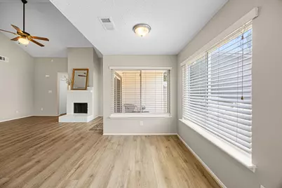 10719 Lakewood Oaks Drive, Sugar Land, TX 77498 - Photo 12