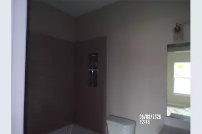 3238A,3238B Creekmont Dr, Houston, TX 77091 - Photo 6
