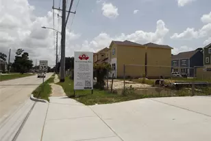 3238A 3238B Creekmont Dr, Houston, TX 77091 - Photo 16