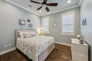 128 Starboard Dr, Dickinson, TX 77539 - Photo 30