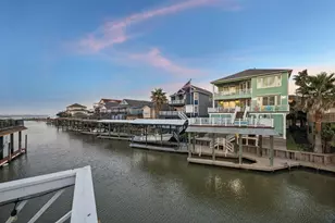 128 Starboard Dr, Dickinson, TX 77539 - Photo 4