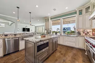 128 Starboard Dr, Dickinson, TX 77539 - Photo 12