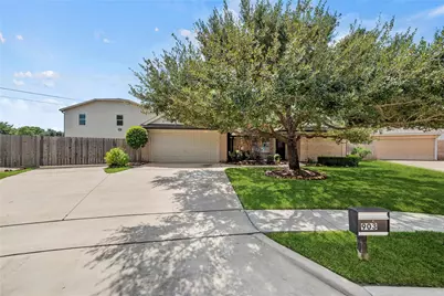 903 Sugarfield Court, Sugar Land, TX 77498 - Photo 2