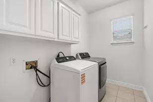 55 W Matisse Meadow Ct, The Woodlands, TX 77382 - Photo 32