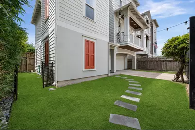 1121 Moy Street, Houston, TX 77007 - Photo 2