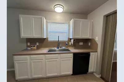 11010 View Pointe Lane, Houston, TX 77034 - Photo 10