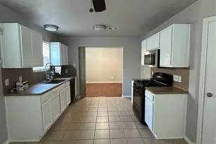 11010 View Pointe Ln, Houston, TX 77034 - Photo 8