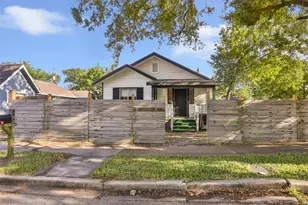 105 Graham St, Baytown, TX 77520 - Photo 2