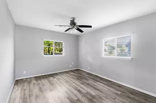 105 Graham St, Baytown, TX 77520 - Photo 14