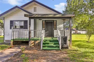 105 Graham St, Baytown, TX 77520 - Photo 1