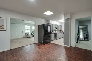 2202 French Pl, Baytown, TX 77520 - Photo 10